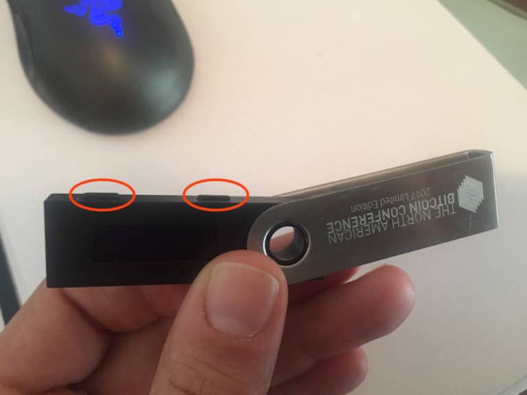 Przyciski Ledger Nano S teraz