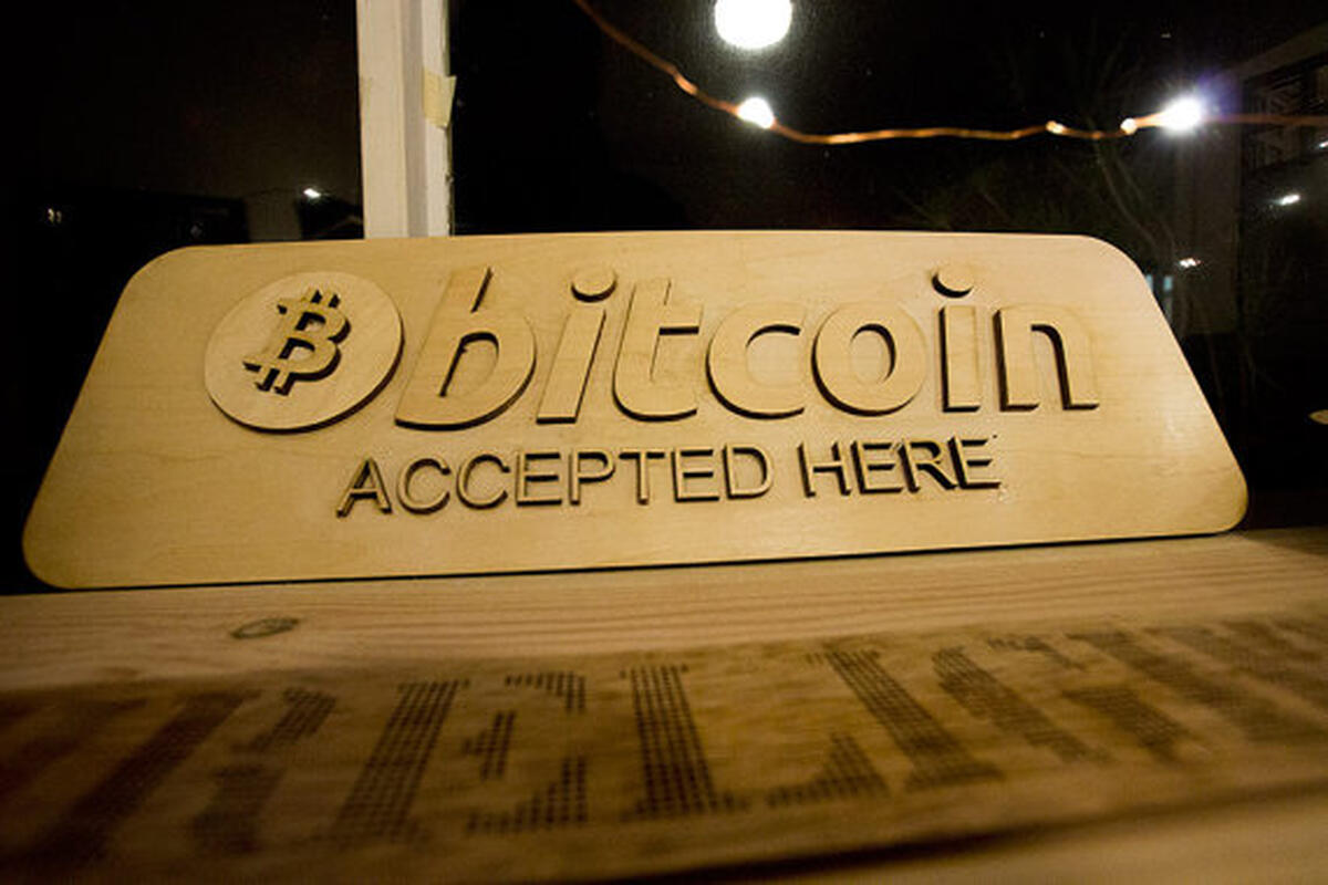 stores accepting bitcoins